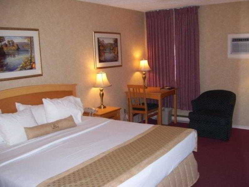 Sword Inn Bancroft Extérieur photo