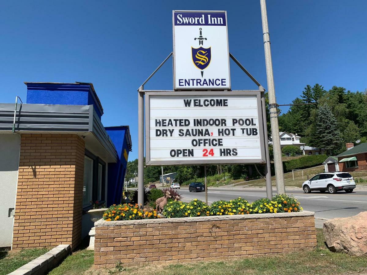 Sword Inn Bancroft Extérieur photo